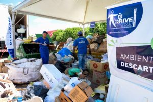 drive thru dia 3.2 População movimenta o Drive Thru da Reciclagem com descarte de milhares de resíduos